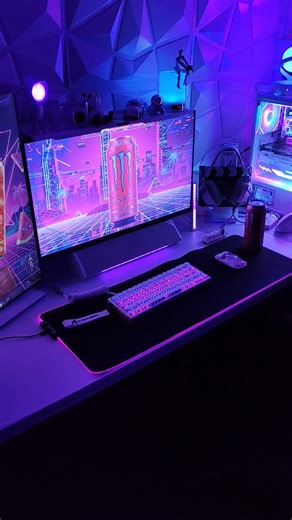 𝔾𝔼𝔼𝕂ℙ𝔸ℕ𝔻𝔸 | 𝕋𝕖𝕔𝕙 𝔸𝕟𝕕 𝔾𝕒𝕞𝕚𝕟𝕘 𝕊𝕪𝕟𝕥𝕙 ⌬ on Instagram: "EN ∷ Happy Tuesday! 🐼 I’m back after a short break, I’ve been watching a lot of movies, TV shows, and playing some games too. I’m playing the Trine games for the first time and they’re absolutely beautiful 🙌🏻 I’ve saved a few shots to share later. I’m also almost done with Crime Scene Cleaner, such a fun game! Hope you all have been having a great year so far and that your week started off awesome 🐼🌆 Now, for the th