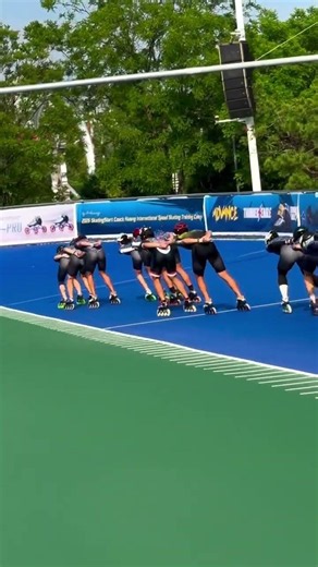 inline speed skating practice track #olympicsport #skating #skatingchannel #roadskating #skater #fyp