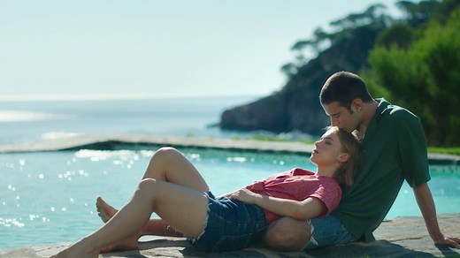 A través del mar Teaser