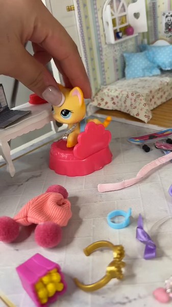 Cleaning Room Ideas for Littlest Pet Shop Collectors