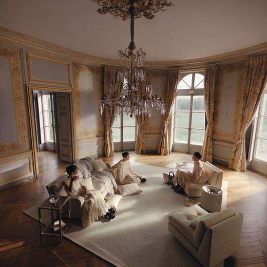 5.1K reactions · 283 shares | Discover the Dior Spring-Summer 2024 collection by Maria Grazia Chiuri, now available on.dior.com/ss24 and in your nearest Dior boutique. The line's medieval style and architectural silhouettes restore the idea that the body/clothing relationship is set in the context of the times. © Alice Schillaci | Dior | Facebook