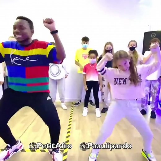 petit Afro (@petitafrogang)’s videos with original sound - petit Afro
