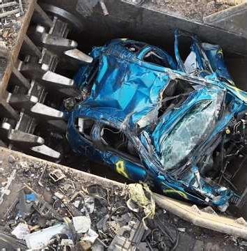 Automotive Scrap Reduction | Car Shredding System in Operation #scrapyard #automobile #autorecyclers