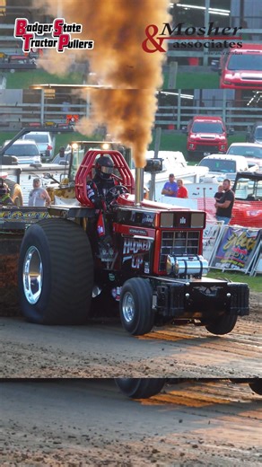 "Hooked Up" Pulling at the 2025 Midwest Summer Nationals Tractor & Truck Pull!! #BSTP #tractorpulling #superfarm | Badger State Tractor Pullers