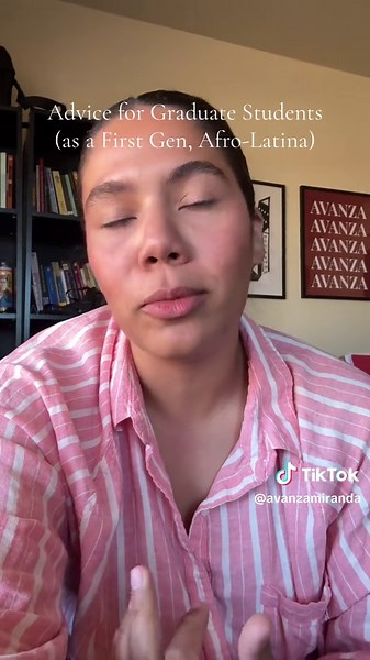 Sending big love to the emerging scholars starting a grad program this fall and those who are currently in the thick of that work. Can’t wait to see what you’ll do 🤗 #firstgen #latina #gradschooltips #gradschool