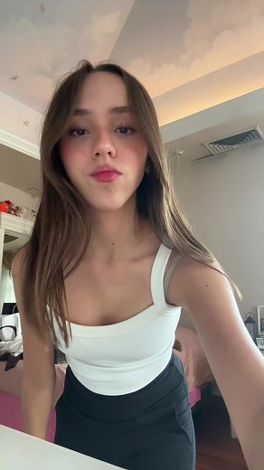 Videos de Meri Martinez (@meri.mtz8) con “love songs kaash paige - no music sounds 🇰🇭”