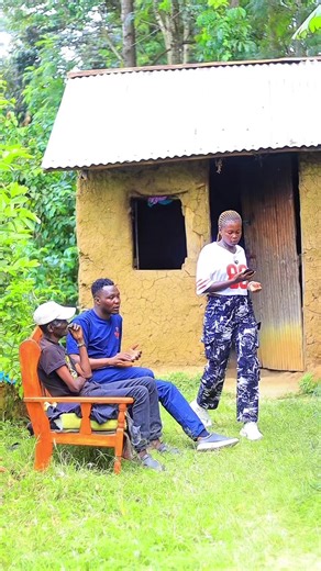 Mpenzi Valentine: Chokoza na Nia Safi 💖