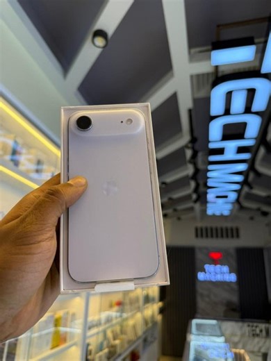 Slim. Smart. Stunning. 𝗶𝗣𝗵𝗼𝗻𝗲 𝗔𝗶𝗿 now at an unbeatable deal exclusively at Tech Machine 🔥 | Tech Machine