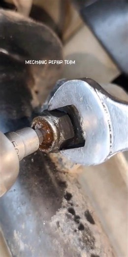 Open Rusty Suspension Stabilizer Linkage 🙃😕 #shorts