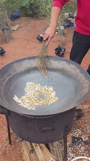 The process of making popcorn