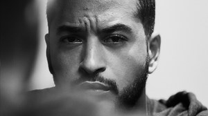 "Nous deux" : Slimane veut encore croire en l'amour sur son nouveau single