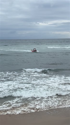 Surf launch student getting it done today! Gangsta stepping in for What Now! | Getsea Skippers Training