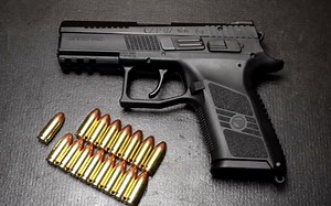 00评测 CZ P07手枪（剪辑）