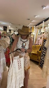 13K views · 657 reactions | pedidos whatsApp 640126479(Granada) 654011290(Torremolinos) Nuestros enlaces ⬇️⬇️⬇️⬇️⬇️⬇️⬇️ https://www.facebook.com/groups 354938384966660/?ref=share https://www.facebook.com/papalagi.moda/ https://www.facebook.com/PAPALAGI.VINTAGE/ https://www.facebook.com/Papalagi.Torremolinos/ https://www.facebook.com/Hommens.Moda/ | ByElyss boho vintage | Facebook