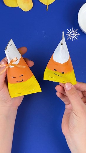 140K views · 153 reactions | DIY candy corn shaped candy wrapper | MetDaan | Facebook