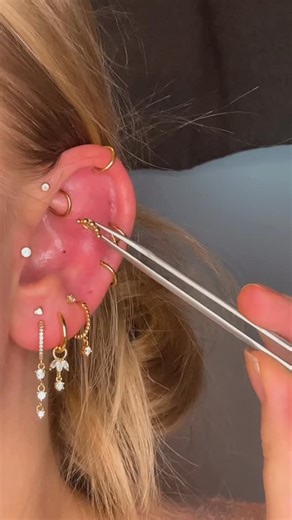 elodey ❤︎ | minimalistic ear stack using the “Micro Stackers Collection crafted from Implant Grade Titanium ASTM F 136” ✨💫🪞🤍 All jewellery... | Instagram
