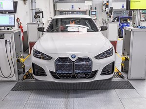 All-electric BMW i4 Production Begins At Munich Plant  - ZigWheels