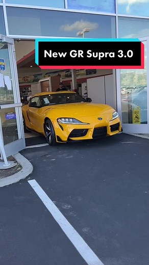 Nitro Yellow GR Supra 3.0 Premium Showcase
