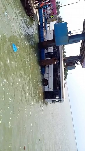 3.2K views · 53 reactions | bus broke down while waiting to board a ferry a ferry at Barra Terminal | The gam_web | Facebook