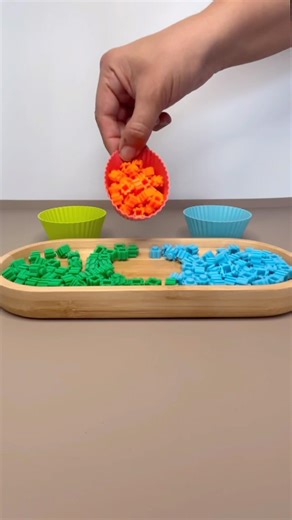 Satisfying color sort - bricks blocks, wood tray, soft colored cups #reverse