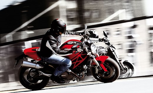 Ducati Monster 696: Beginner Bike Profile   Owner Reviews