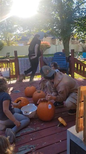 Patsy Thomas on Reels