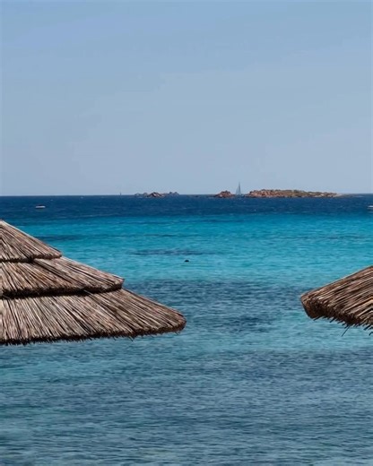 14 reactions | Spend your time at Romazzino in our private beach,...