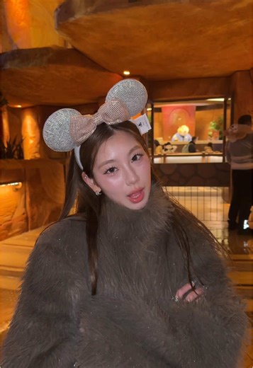 Brent Rivera's Zootopia Adventure and Escalator Fun