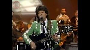 Johnny Rodriguez sings "Ridin' My Thumb to Mexico" on Nashville Now 1991 | When The Cowboy Sings And Newhillbilly