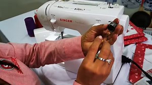 Te enseñamos a usar tu maquina Singer Tradition 2273 con una guia basica, donde podras aprender lo necesario para usar tu maquina y descubriras todo lo que puedes hacer con ella quedaras SORPRENDIDA. ya la podes adquirir en metro de lima y provincia como tambien puedes comprar tu maquina de manera ONLINE desde las paginas de tus tiendas preferidas.. NOTA: Los precios dependen de cada tienda como tambien sus ofertas. COMPRA AQUÍ : Ripley : https://bit.ly/39KFf3V Sodimac : https://cutt.ly/xe7W8Tf 