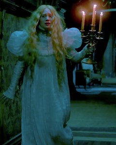 Watch the Full CRIMSON PEAK Comic-Con Panel — GeekTyrant