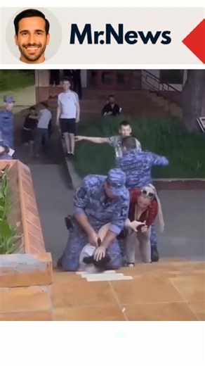 mr-news on Instagram: "2017_official The 1997 film Titanic is a work that shows the depth of emotion that lasts even in the midst of tragedy through the fateful love of Jack and Rose. The style of director James Cameron, which is more focused on the emotions of the character than on the fantasy of directing, makes my heart cry, even if more memorable are not only the scene of the sinking of the ship, but also the moments when two people look at each other. The song that complements this feeling 