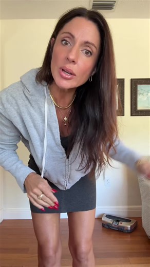 I’m not saying this is going to happen to everyone, but I do think changes like this are subtle, but common in women on HRT. Have you noticed a difference in shape with hrt? #perimenopause #menopause #estrogen #hrt #hormones