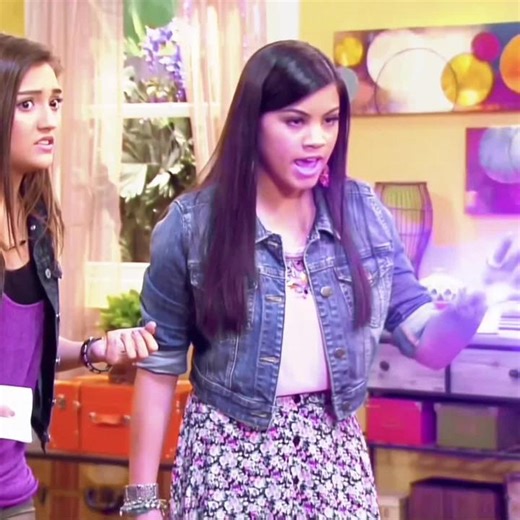 emma with purple powers #emmaalonso #emmaalonsoedit #everywitchway #everywitchwayedit #nickelodeon #foryoupage #edit #viral #emmasgrimoire