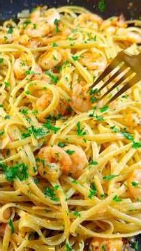 Perfect Shrimp Scampi In 10 Minutes | Quick Dinner #recipe #pasta #cooking #seafood #food #shorts