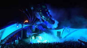 42K views · 161 shares | Oliver Heldens dropping the forthcoming 'Alien Technology' by HI-LO & Alok at the Heldeep Records Stage at Tomorrowland! | Spinnin' Records | Facebook