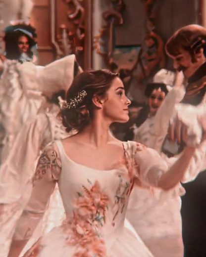 Beauty And The Beast - Emma watson 4k