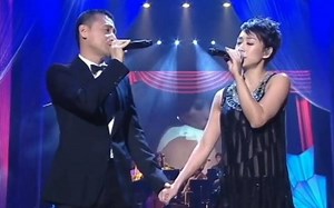 327K views · 4.4K reactions | 第28屆香港電影金像獎頒獎禮：林憶蓮、張學友 - 百年金曲 曲目： 1....