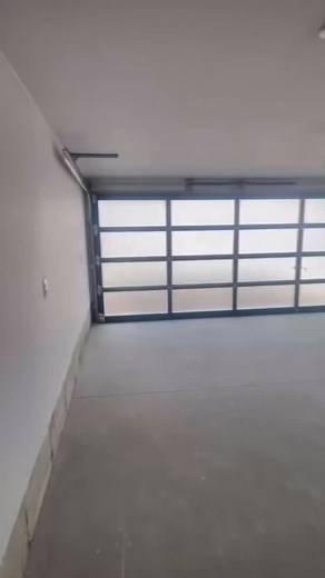 Two Car Garage Gym Before➡️After Tampa📍 Looking to start your own custom home gym project? Let’s us help💪🏽 Send us that DM📲 #gymlife #homeworkout #fitnessmotivation #homegym #gyminspo #fitnessgoals #fitlife #gym | Hybrid Home Gym