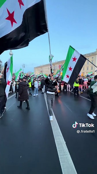 اكتشف ساحة ألكسندر بلاتس في برلين