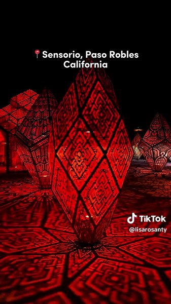California must-see: immersive art installation✨ ✨ Sensorio Paso Robles is an immersive outdoor art destination located in the heart of California’s Central Coast. Spread across 15 acres, the exhibits light up the landscape with fiber optics, music, and glowing sculptures, designed by internationally acclaimed artist Bruce Munro and collaborators like HYBYCOZO. It’s one of the most unique night experiences in California, and a must for your road trip list. 📍 4380 Hwy 46 E, Paso Robles, CA 93446