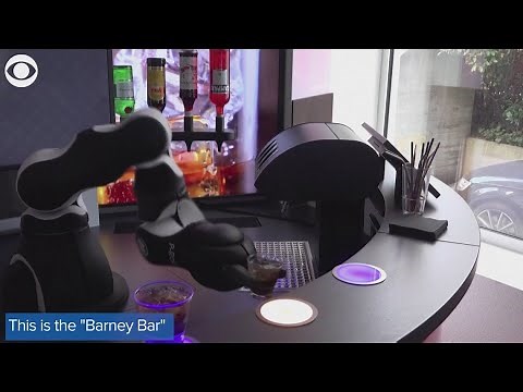 Robotic bartender serves up mixed drinks