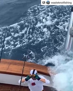 2.1M views · 3.8K reactions | Check out the Waste Knot crew having a Big Rockin’ good time yesterday (wait for it) 藍 #bigrocktournament #jarrettbay #Repost @wasteknotfishing with @get_repost ・・・ We had a wild ride yesterday but we still landed the fish. No @thompsonbrown3 were harmed in the making of this video. | Jarrett Bay Boatworks | Facebook