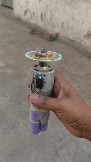 DIY Powerful Cordless Cutter using 775 DC Motor! 🛠️🔥 #DIY #775DCMotor #CordlessCutter #Shorts