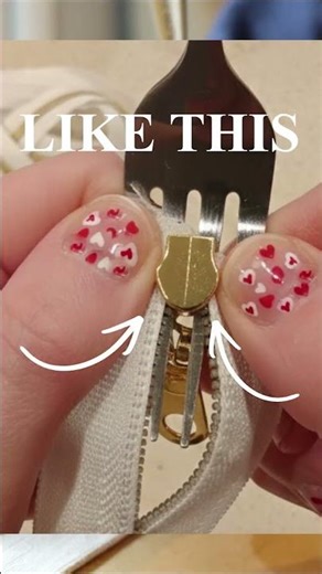 The Easiest Zipper By The Yard Hack Ever #tutorial #sewinghacks