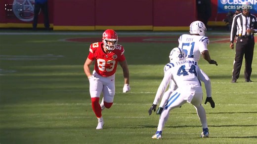 Patrick Mahomes Locates Noah Gray With a 17-yard Dart