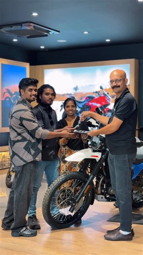 MegaMotorsAluva on Instagram: "Congrats @snake_pg_lite Taking delivery of Xpulse 210 Happy motoring ✌️"