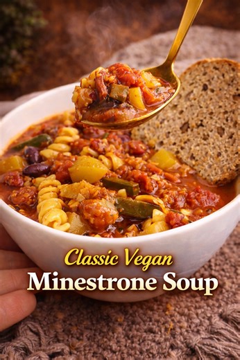 Classic vegan minestrone soup