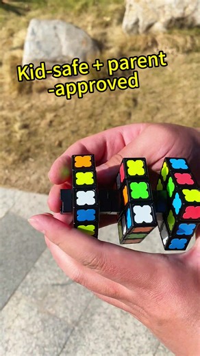 Stress relief just got an upgrade! This DIY magnetic fidget spinner lets you build & customize. Glow effect is stunning—love it! 👌 #DIYToys #FidgetFun #GlowToys #MagneticFun #newyearnewme