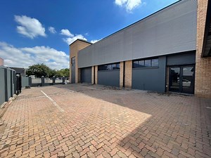 Industrial property to rent in Ferndale - 1st Floor Randview Business Park, 11 Avon Road - Randburg - Property24